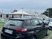 Usata Peugeot 308 Access 92 CV (67 kW) 2014 Nero Berlina