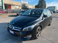 Usata Mercedes B180 109 CV (80 kW) 2015 Nero Monovolume