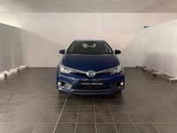 usata Toyota Auris Hybrid -