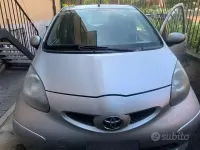 Gebraucht Toyota Aygo 68 PS (50 kW) 2007 Grau Kleinwagen