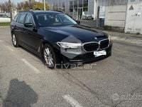 Usata BMW 520 Luxury Line 190 CV (139 kW) 2022 Nero Station wagon