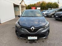 Usata Renault Clio V Life 101 CV (74 kW) 2021 Grigio Berlina