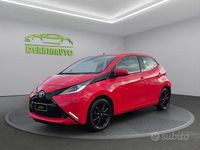 Usata Toyota Aygo 74 CV (54 kW) 2018 Rosso Utilitaria
