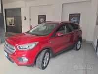Usata Ford Kuga Titanium 120 CV (88 kW) 2018 Rosso SUV