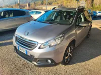 Usata Peugeot 2008 Allure 99 CV (72 kW) 2015 Grigio SUV