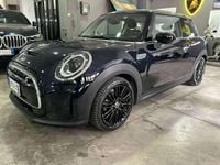 Usata Mini Cooper SE Essential 75 kW (102 CV) 2022 Blu/azzurro Utilitaria
