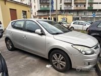 Usata Hyundai i30 109 CV (80 kW) 2010 Grigio Berlina
