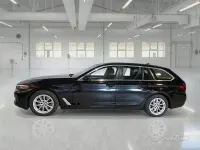 Usata BMW 518 Efficient Dynamics 150 CV (110 kW) 2022 Nero Station wagon