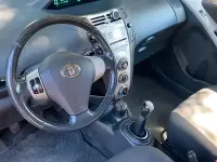 Usata Toyota Yaris 65 CV (47 kW) 2006 Nero Utilitaria