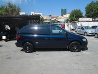 Usata Chrysler Voyager 150 CV (110 kW) 2005 Blu Monovolume