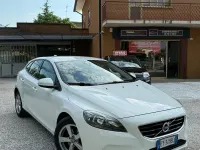 Usata Volvo V40 Summum 115 CV (84 kW) 2014 Bianco Berlina
