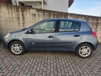 Usata Renault Clio II Luxe 86 CV (63 kW) 2006 Blu/azzurro Berlina