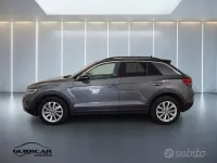 Usata VW T-Roc Edition 116 CV (85 kW) 2024 Grigio SUV