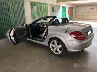 Usata Mercedes SLK200 163 CV (119 kW) 2006 Grigio Cabrio