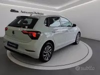 Begagnad VW Polo Life 95 HK (69 kW) 2024 Vit Halvkombi