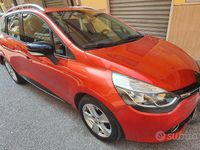 Usata Renault Clio GrandTour 90 CV (66 kW) 2015 Rosso Station wagon