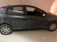 Usata Fiat Grande Punto 77 CV (56 kW) 2013 Grigio Utilitaria