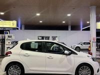 Usata Peugeot 208 GT-line 102 CV (75 kW) 2019 Utilitaria