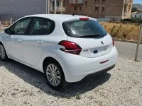 Usata Peugeot 208 Allure 82 CV (60 kW) 2018 Bianco Utilitaria