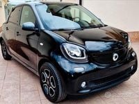 Begagnad Smart ForFour 90 HK (66 kW) 2018 Svart Halvkombi