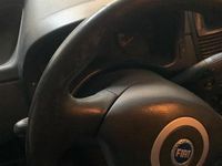 Usata Fiat Punto 69 CV (50 kW) 2006 Grigio Berlina
