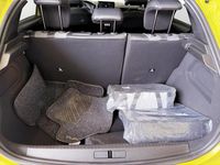 Usata Peugeot e-208 Style 100 kW (136 CV) 2023 Giallo Utilitaria