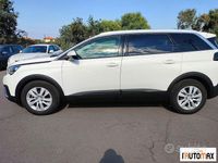 Usata Peugeot 5008 Business-Line 120 CV (88 kW) 2017 Bianco SUV