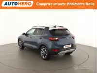 Usata Kia Stonic 120 CV (88 kW) 2019 Bluazzurro SUV