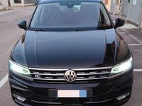 Usata VW Tiguan R-line 150 CV (110 kW) 2017 Nero SUV
