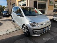 Usata VW up! Move 75 CV (55 kW) 2012 Grigio Utilitaria