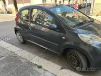 Usata Peugeot 107 54 CV (39 kW) 2006 Nero Utilitaria