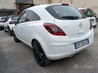 usata Opel Corsa 1.2 benzina neopatentati