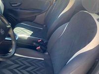 Usado Lancia Ypsilon Gold 69 HP (50 kW) 2017 Branco Citadino