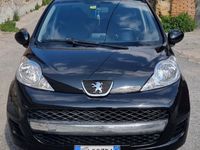 Usata Peugeot 107 68 CV (50 kW) 2011 Nero Utilitaria