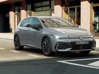 Nuova VW Golf VIII R-line Plus 150 CV (110 kW) 2026 Moonstone grey Berlina