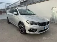 Usata Fiat Tipo Lounge 120 CV (88 kW) 2017 Grigio Station wagon