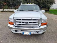 Usata Ford V8 230 CV (169 kW) 1999 Bianco SUV