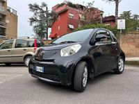 Usata Toyota iQ Sol 98 CV (72 kW) 2010 Nero Utilitaria