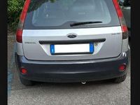 Usata Ford Fiesta Ambiente 75 CV (55 kW) 2007 Berlina