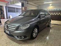 Usata Mercedes B180 Executive 109 CV (80 kW) 2012 Grigio Monovolume