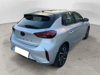 Usata Opel Corsa 101 CV (74 kW) 2025 Grigio Berlina
