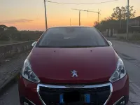 Usata Peugeot 208 82 CV (60 kW) 2018 Rosso Utilitaria