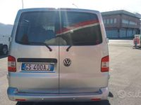 Usata VW Caravelle 140 CV (102 kW) 2011 Grigio Monovolume