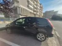 Usata Ford C-MAX Titanium 109 CV (80 kW) 2011 Nero Monovolume