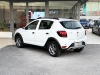 Usata Dacia Sandero Stepway 95 CV (69 kW) 2019 Bianco Berlina
