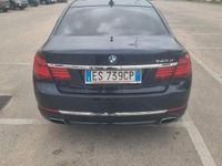 Usata BMW 740 Luxury Line 313 CV (230 kW) 2013 Blu Berlina