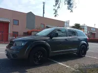 Käytetty Fiat Freemont Lounge 170 HP (125 kW) 2015 Harmaa Katumaasturi