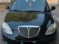 Usata Lancia Ypsilon 75 CV (55 kW) 2011 Nero Utilitaria