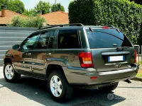 Usata Jeep Cherokee Overland 163 CV (119 kW) 2004 Grigio SUV