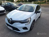 Usata Renault Clio V Equilibre 101 CV (74 kW) 2023 Bianco Berlina